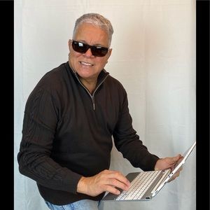 PERRY ELLIS BROWN SWEATER-QUATER ZIPPER